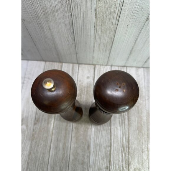 Vtg Dark Brown Wooden Salt & Pepper Shaker Mill Grinder Japan 10" Set of 2 MCM - Picture 3 of 10